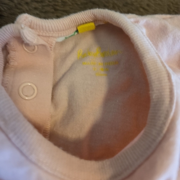 Outfit - Picture 5 of 10